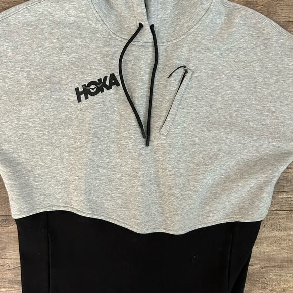 Hoka One One Women’s Large Gray Pullover Brushed French Terry Scuba Hoodie - Picture 3 of 9